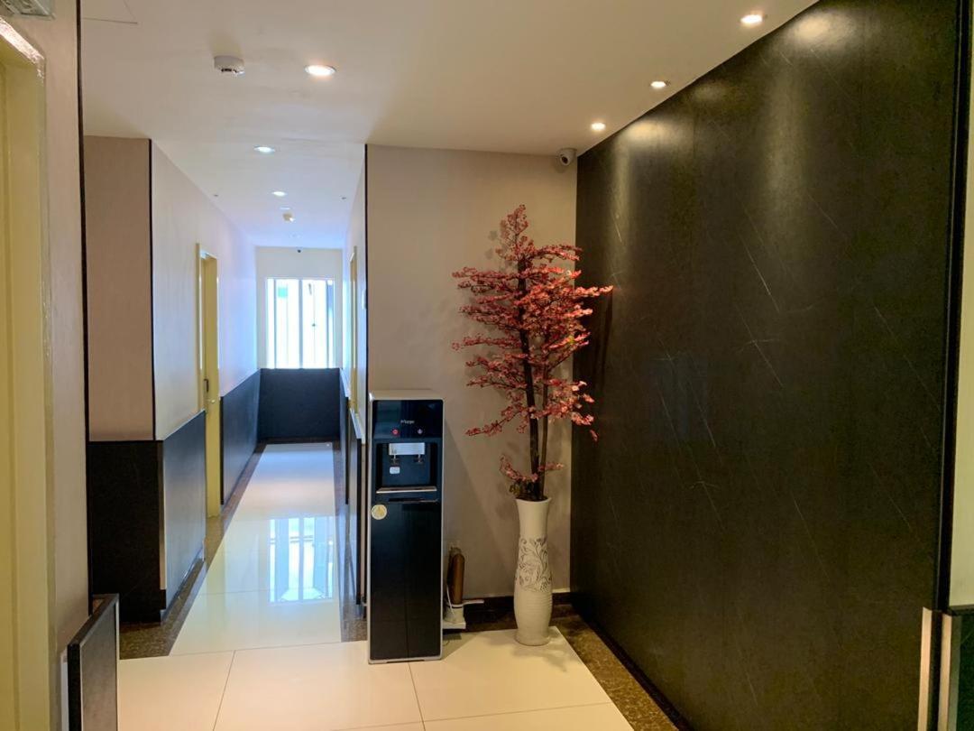 Mk Paradise Hotel 2*